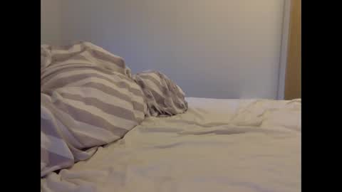 Henryhipster  sub  spank useme new Europe Twink kiss first fit kinky naughty online show from January 2026 08:53:02 AM