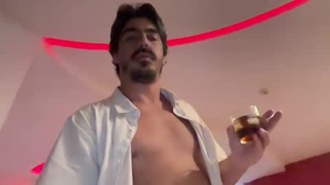 Snapshot of henryrio2 chatting on December 2025 05:40:02 PM henryrio2 online show from December 2025 05:40:02 PM