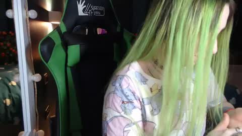 Hentaishiing online show from February 2025 05:31:01 PM