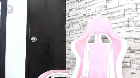 hera_elis online show from January 2025 07:49:01 PM