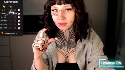 Snapshot of herbal_helpmepls chatting on January 2025 06:45:01 PM dirty Diana online show from January 2025 06:45:01 PM