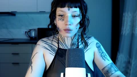 Snapshot of herbal_helpmepls chatting on January 2025 02:21:02 AM dirty Diana online show from January 2025 02:21:02 AM