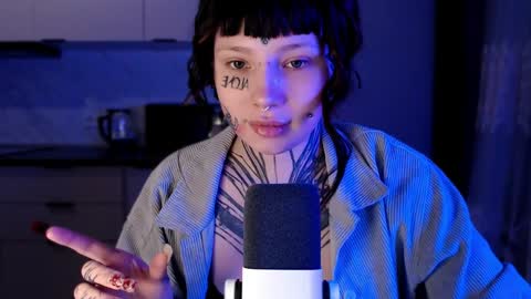 Snapshot of herbal_helpmepls chatting on January 2025 10:08:02 PM dirty Diana online show from January 2025 10:08:02 PM