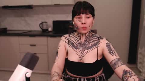 Snapshot of herbal_helpmepls chatting on February 2025 05:26:01 PM dirty Diana online show from February 2025 05:26:01 PM