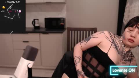 Snapshot of herbal_helpmepls chatting on March 2025 06:32:01 PM dirty Diana online show from March 2025 06:32:01 PM