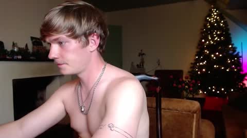 Snapshot of hercules__ chatting on December 2024 03:15:01 PM Gregblonde Alextattoo online show from December 2024 03:15:01 PM