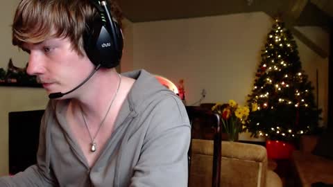 Snapshot of hercules__ chatting on January 2025 04:34:01 PM Gregblonde Alextattoo online show from January 2025 04:34:01 PM