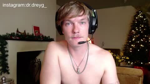 Snapshot of hercules__ chatting on January 2025 05:33:01 PM Gregblonde Alextattoo online show from January 2025 05:33:01 PM