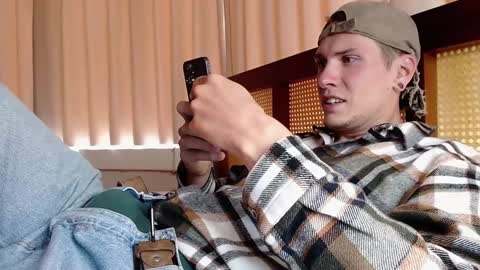 Snapshot of hercules__ chatting on January 2025 12:19:02 AM Gregblonde Alextattoo online show from January 2025 12:19:02 AM