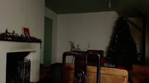 Snapshot of hercules__ chatting on February 2025 01:41:01 PM Gregblonde Alextattoo online show from February 2025 01:41:01 PM