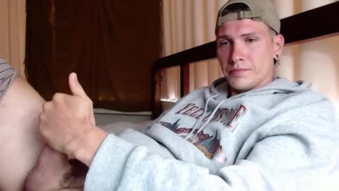 Snapshot of hercules__ chatting on February 2025 12:49:02 AM Gregblonde Alextattoo online show from February 2025 12:49:02 AM