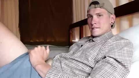 Snapshot of hercules__ chatting on February 2025 12:49:01 AM Gregblonde Alextattoo online show from February 2025 12:49:01 AM