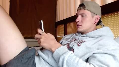 Snapshot of hercules__ chatting on February 2025 12:46:01 AM Gregblonde Alextattoo online show from February 2025 12:46:01 AM