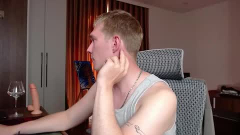 Snapshot of hercules__ chatting on September 2025 08:16:01 AM Gregblonde Alextattoo online show from September 2025 08:16:01 AM