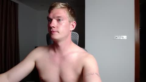 Snapshot of hercules__ chatting on September 2025 01:04:01 PM Gregblonde Alextattoo online show from September 2025 01:04:01 PM