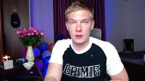 Snapshot of hercules__ chatting on September 2025 04:45:02 PM Gregblonde Alextattoo online show from September 2025 04:45:02 PM