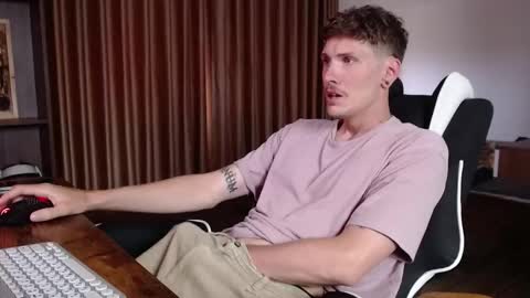 Snapshot of hercules__ chatting on October 2025 01:38:01 AM Gregblonde Alextattoo online show from October 2025 01:38:01 AM