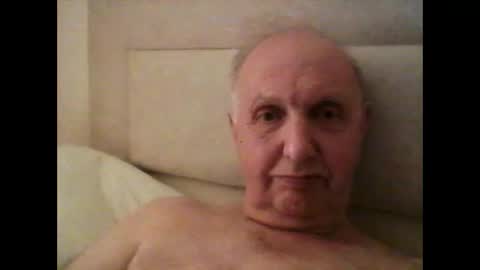 Snapshot of herdsman3 chatting on December 2024 11:25:01 PM herdsman3 online show from December 2024 11:25:01 PM