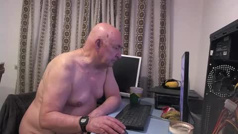 Snapshot of hermeneutika chatting on December 2024 08:07:02 AM mature online show from December 2024 08:07:02 AM