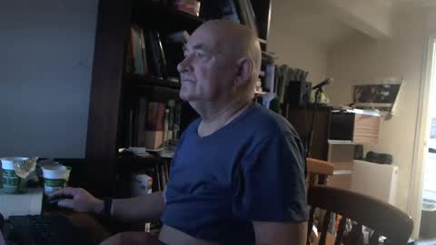 Snapshot of hermeneutika chatting on January 2025 06:38:01 AM mature online show from January 2025 06:38:01 AM