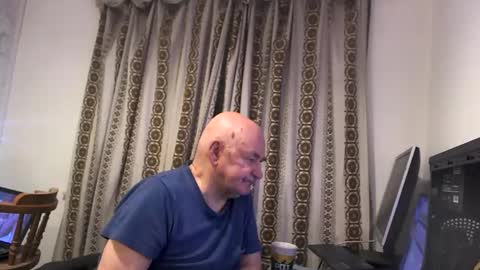 Snapshot of hermeneutika chatting on January 2025 07:06:02 AM mature online show from January 2025 07:06:02 AM