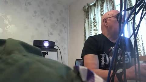 Snapshot of hermeneutika chatting on September 2025 12:21:02 PM mature online show from September 2025 12:21:02 PM