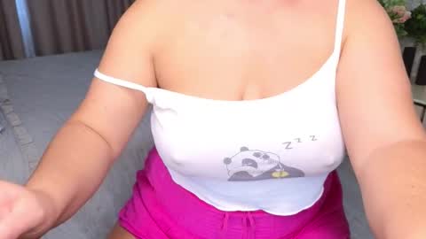 Maryana online show from October 2025 06:33:01 AM