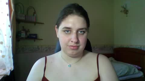 hess_luna_ online show from May 2026 09:07:01 AM