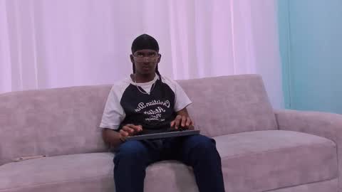 heteros men online show from February 2026 01:54:01 PM