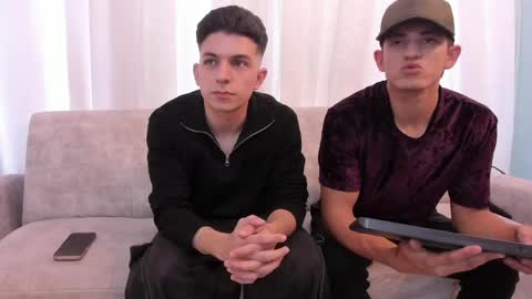 heteros men online show from May 2026 07:23:02 PM