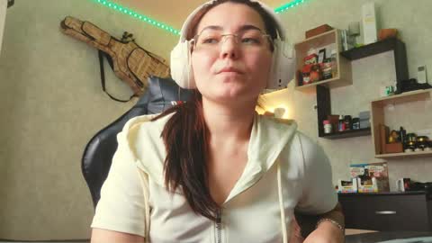 Bella online show from May 2026 09:48:01 AM