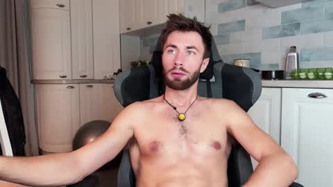 Snapshot of hey_arnold chatting on December 2025 09:08:01 PM Arnold online show from December 2025 09:08:01 PM