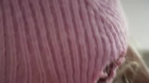 Snapshot of hey_cb chatting on February 2026 12:43:02 AM Anna online show from February 2026 12:43:02 AM