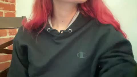 Snapshot of heybluebabe chatting on January 2025 05:30:01 AM Blue online show from January 2025 05:30:01 AM