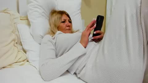 Heyheygrey online show from February 2025 07:52:02 PM