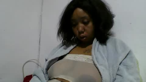 Snapshot of hheritinaa chatting on September 2025 06:35:01 AM hheritinaa online show from September 2025 06:35:01 AM