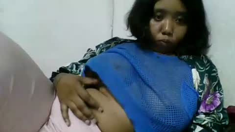 Snapshot of hheritinaa chatting on October 2025 11:03:02 PM hheritinaa online show from October 2025 11:03:02 PM