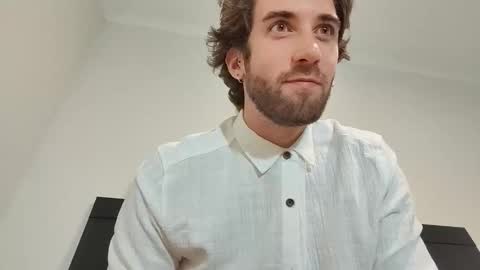 Snapshot of hiddengaze chatting on February 2026 05:14:01 AM HiddenGaze online show from February 2026 05:14:01 AM