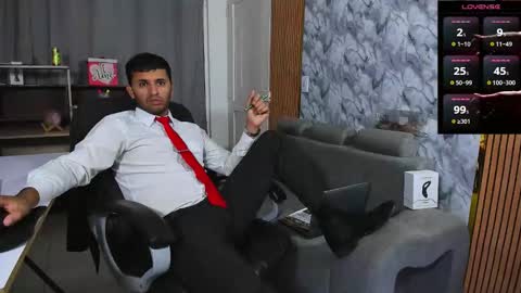 Snapshot of hiddenoffice chatting on February 2026 06:51:02 AM George online show from February 2026 06:51:02 AM