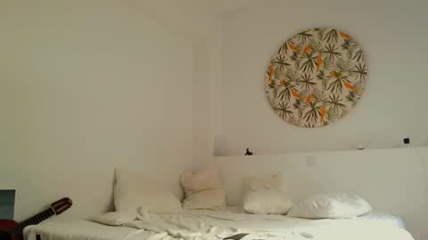 highnightz online show from October 2025 11:28:02 AM