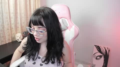 Snapshot of hikaru_arimura chatting on January 2025 12:33:01 AM hikaru_arimura online show from January 2025 12:33:01 AM