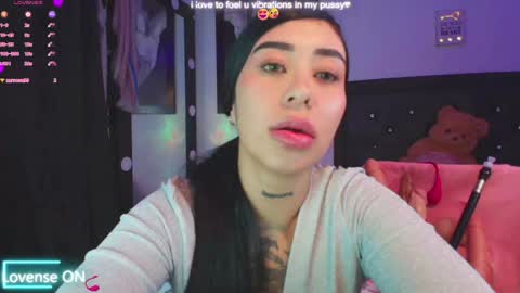 Snapshot of hilary_jones_22 chatting on January 2025 11:13:01 PM LUNA new account FOLLOW ME online show from January 2025 11:13:01 PM