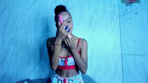 Snapshot of hillary_banks__ chatting on December 2024 06:01:02 AM Hillary online show from December 2024 06:01:02 AM