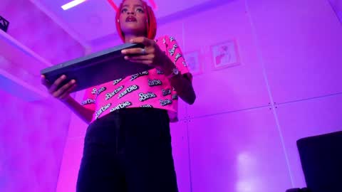 Snapshot of hillary_banks__ chatting on January 2025 11:00:01 AM Hillary online show from January 2025 11:00:01 AM