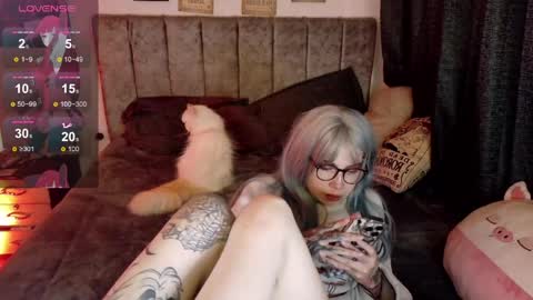 Inori Independent model online show from May 2026 05:48:01 AM