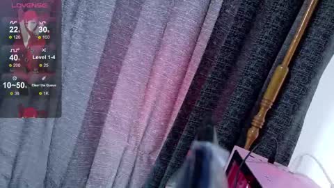 Inori Independent model online show from May 2026 06:25:01 PM