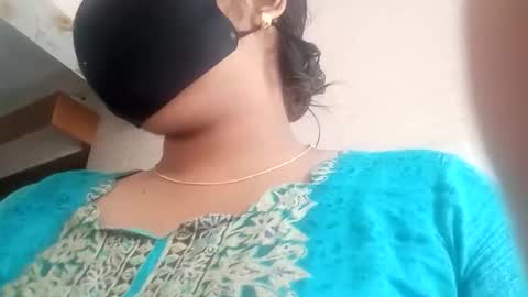 himuhimu22 online show from November 2025 03:16:02 AM