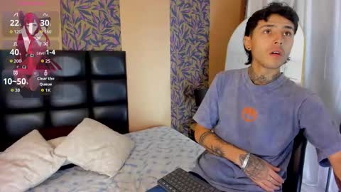 Snapshot of hinata_itachi chatting on November 2025 09:58:01 PM FANE AND DAVID online show from November 2025 09:58:01 PM