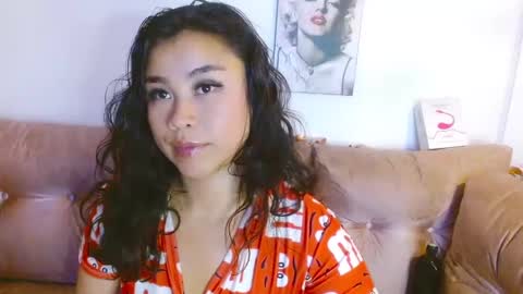 hinata lee online show from January 2025 11:32:02 AM