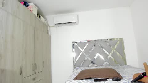 hinatta smiler online show from March 2026 04:06:01 AM